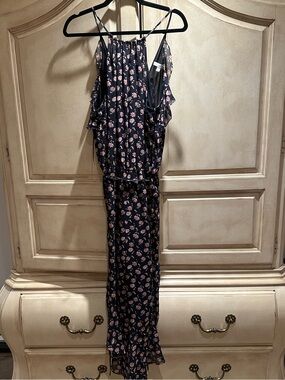 Joie Floral jumpsuit in excellent condition size medium